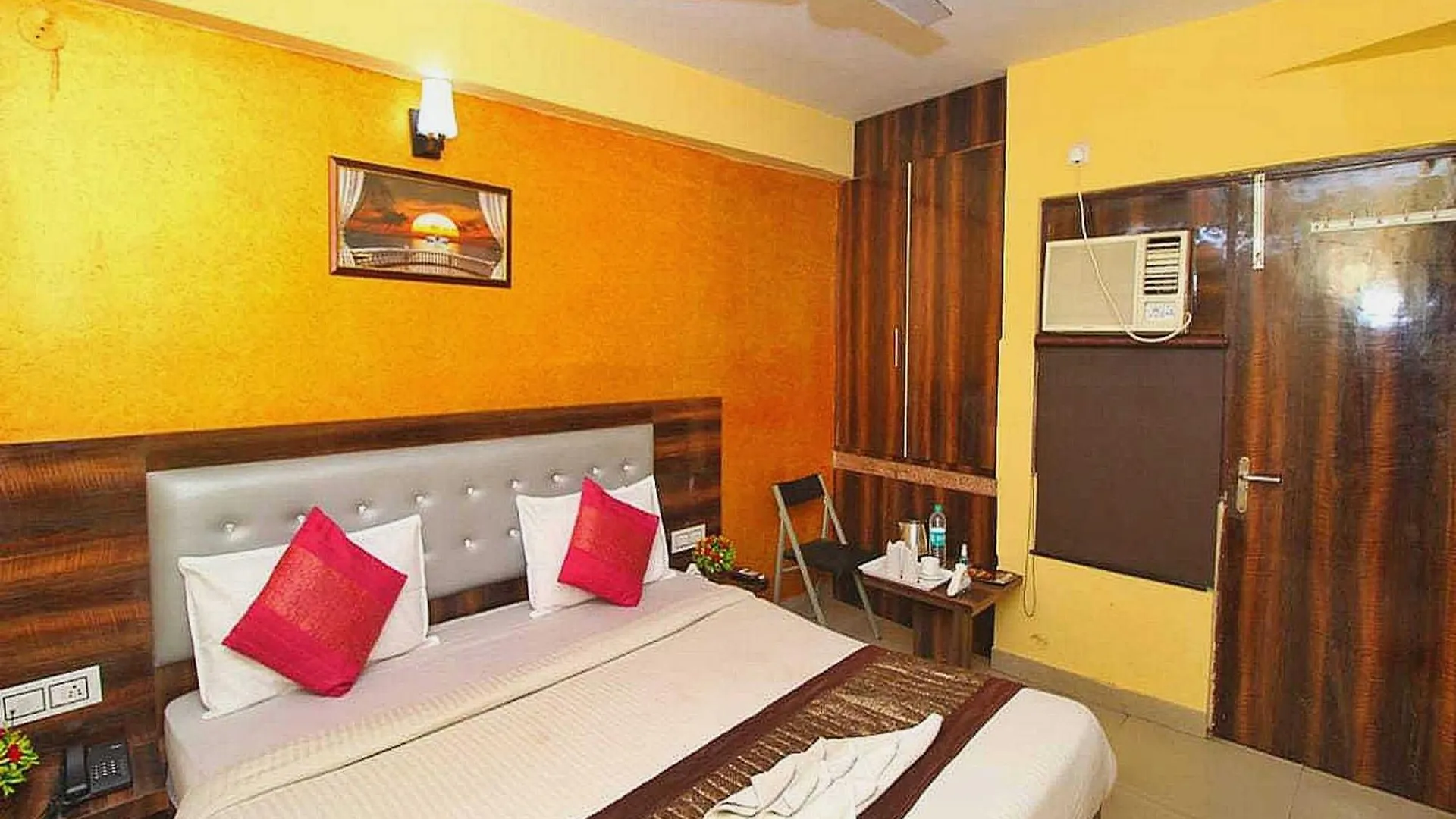 Oyo Hotel Royal Orbit Mahipalpur New Delhi